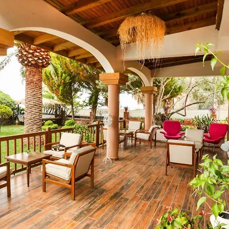 Casa Linn Hotel *