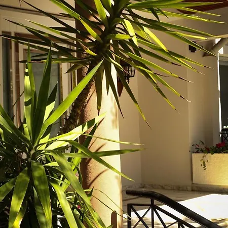 Casa Linn Hotel *
